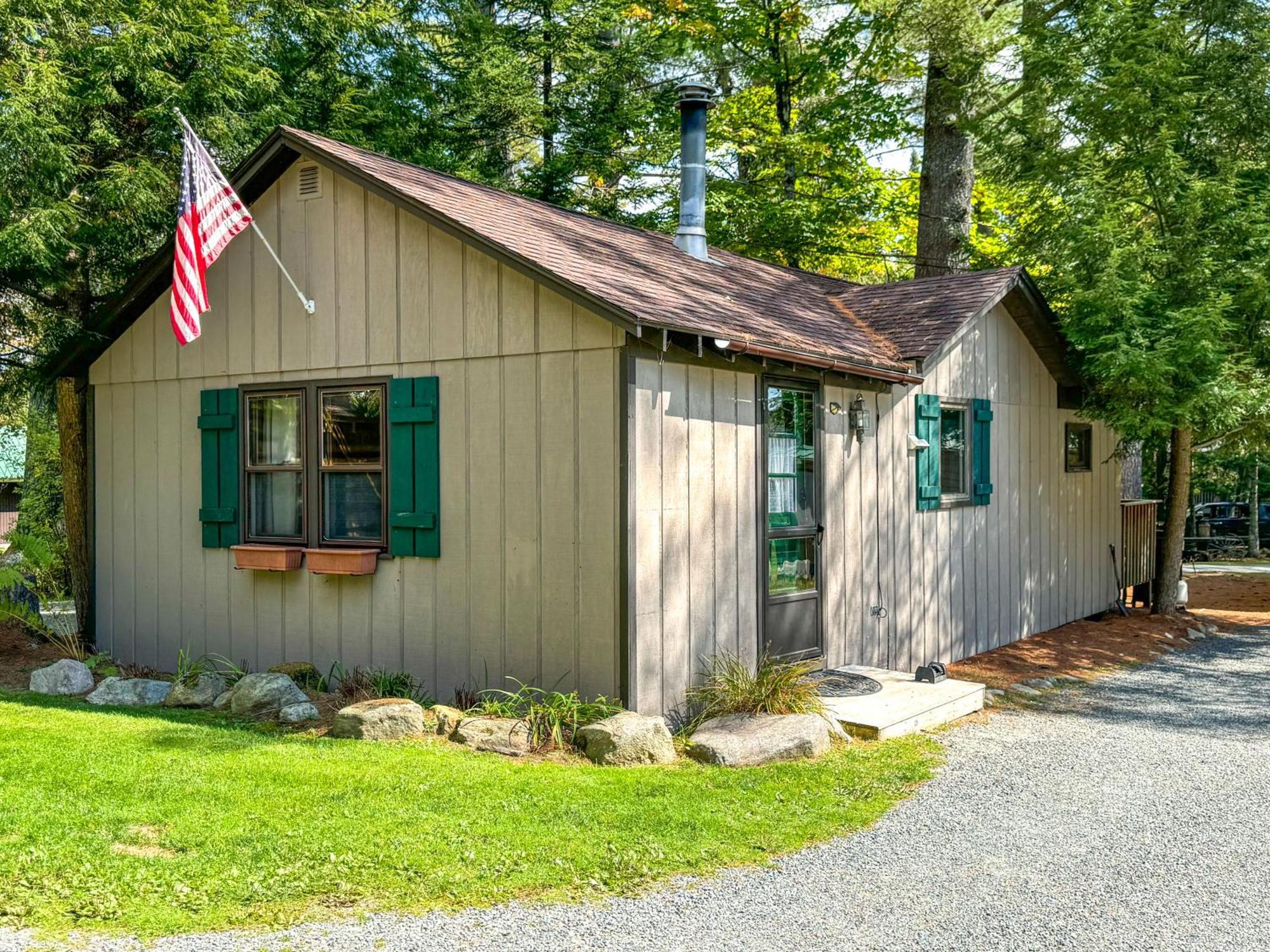 Lake Pleasant Cabin On 3 Acres With Kayaks And Beach! Exterior photo